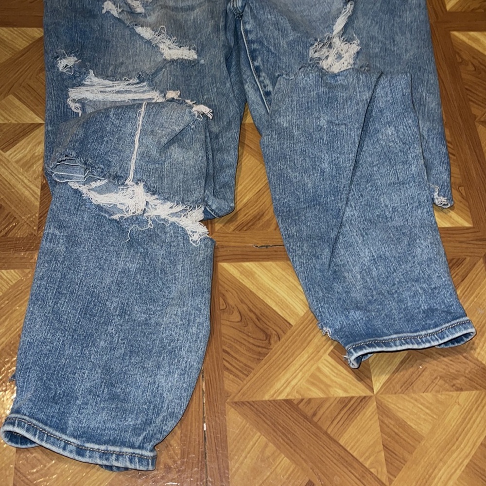 High Rise Ripped Jeans - Picture 2 of 2